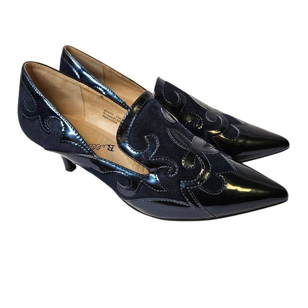 Bellini Bengal navy pumps, microscope and faux leather fleur- de-lis design. 9.5